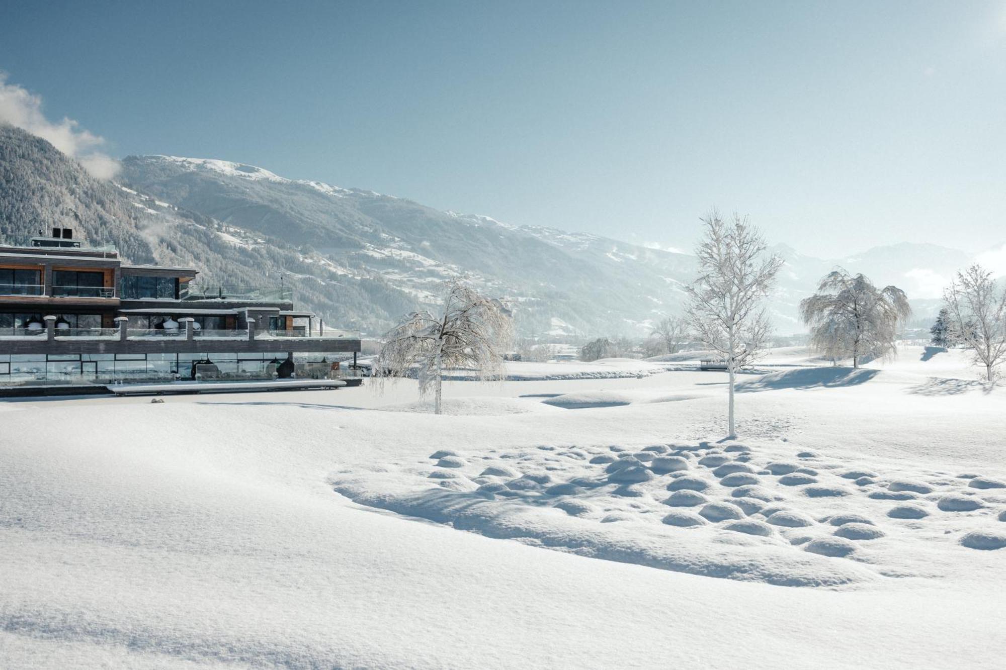 Sportresidenz Zillertal Hotel อูแดร์นส์ ภายนอก รูปภาพ