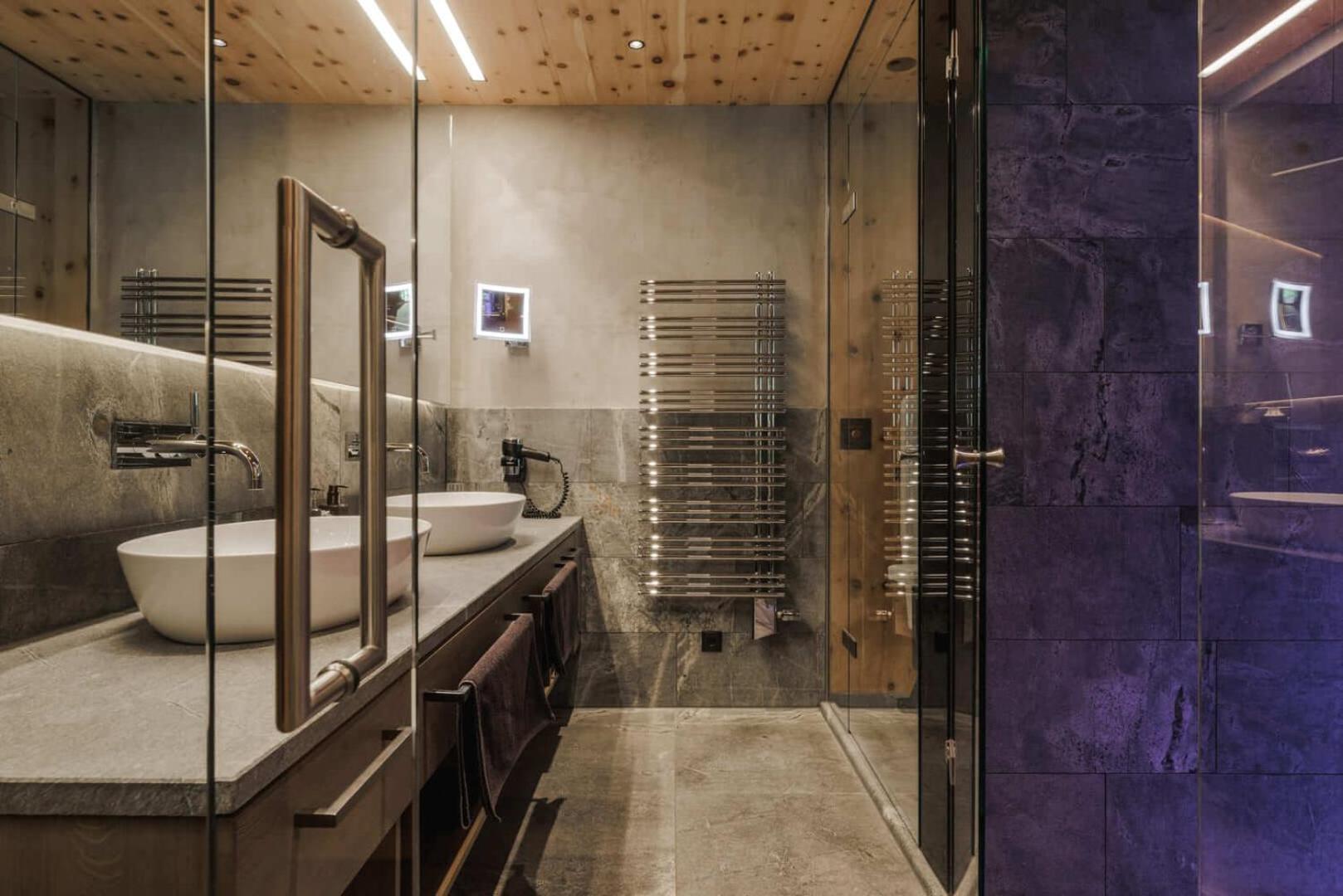 Sportresidenz Zillertal Hotel อูแดร์นส์ ภายนอก รูปภาพ